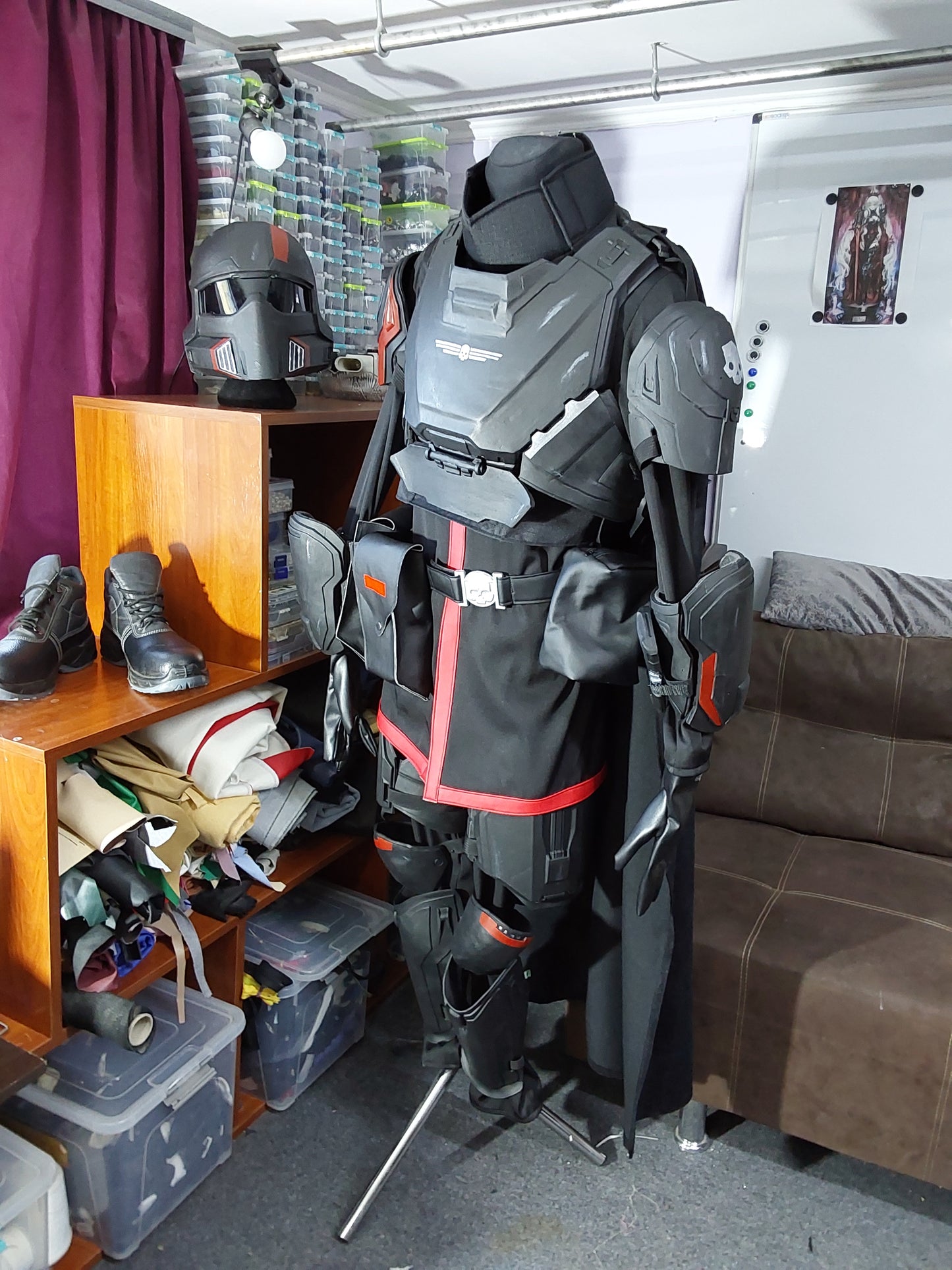 Armoured outfit from Helldivers II red version