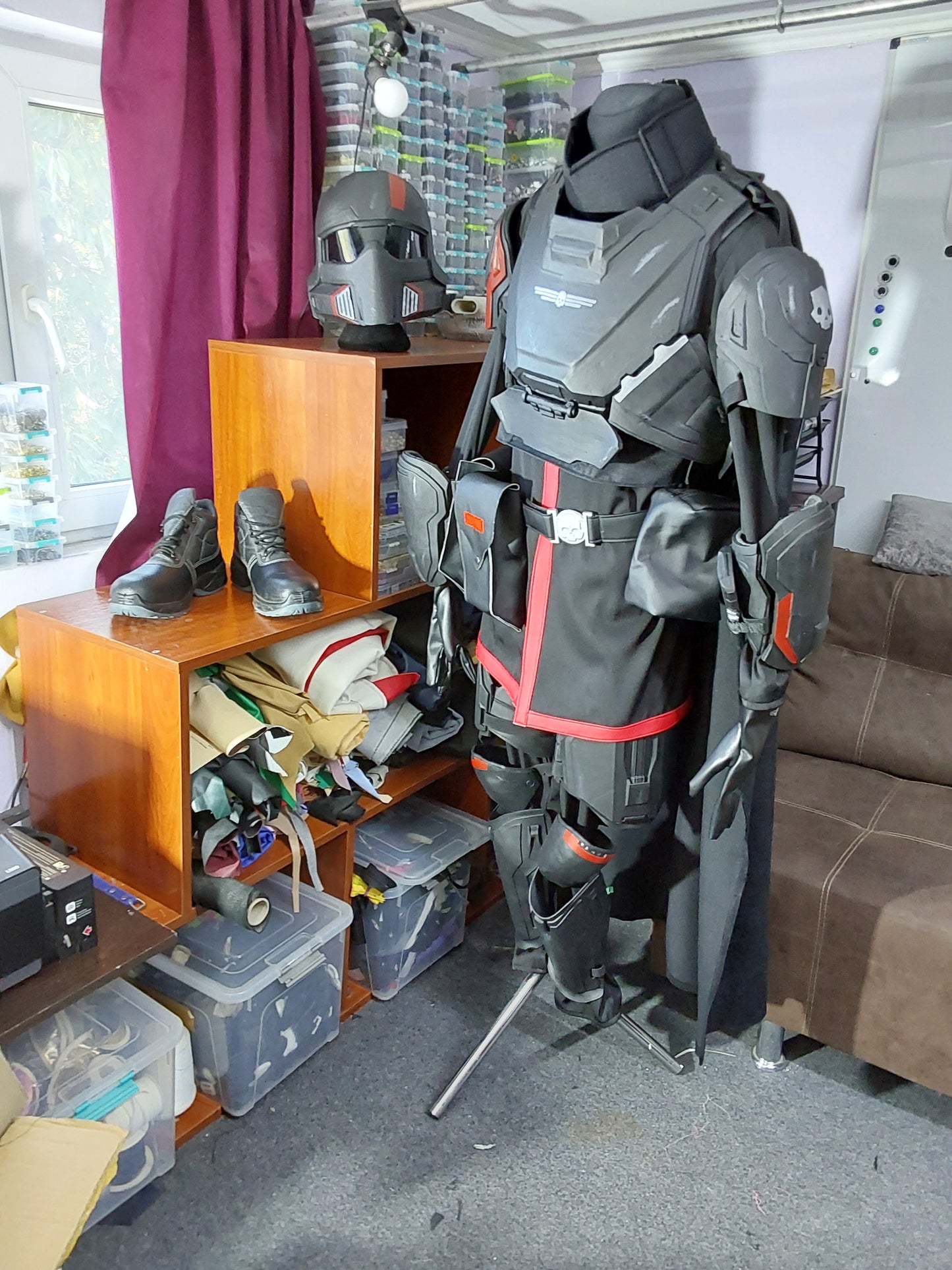 Armoured outfit from Helldivers II red version