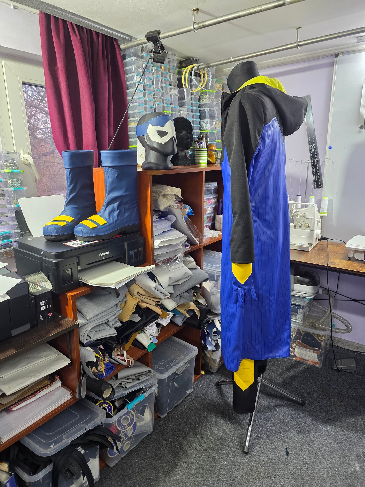 Static shock cosplay outfit / cosplay / comix cosplay / hand made cosplay / custom made cosplay