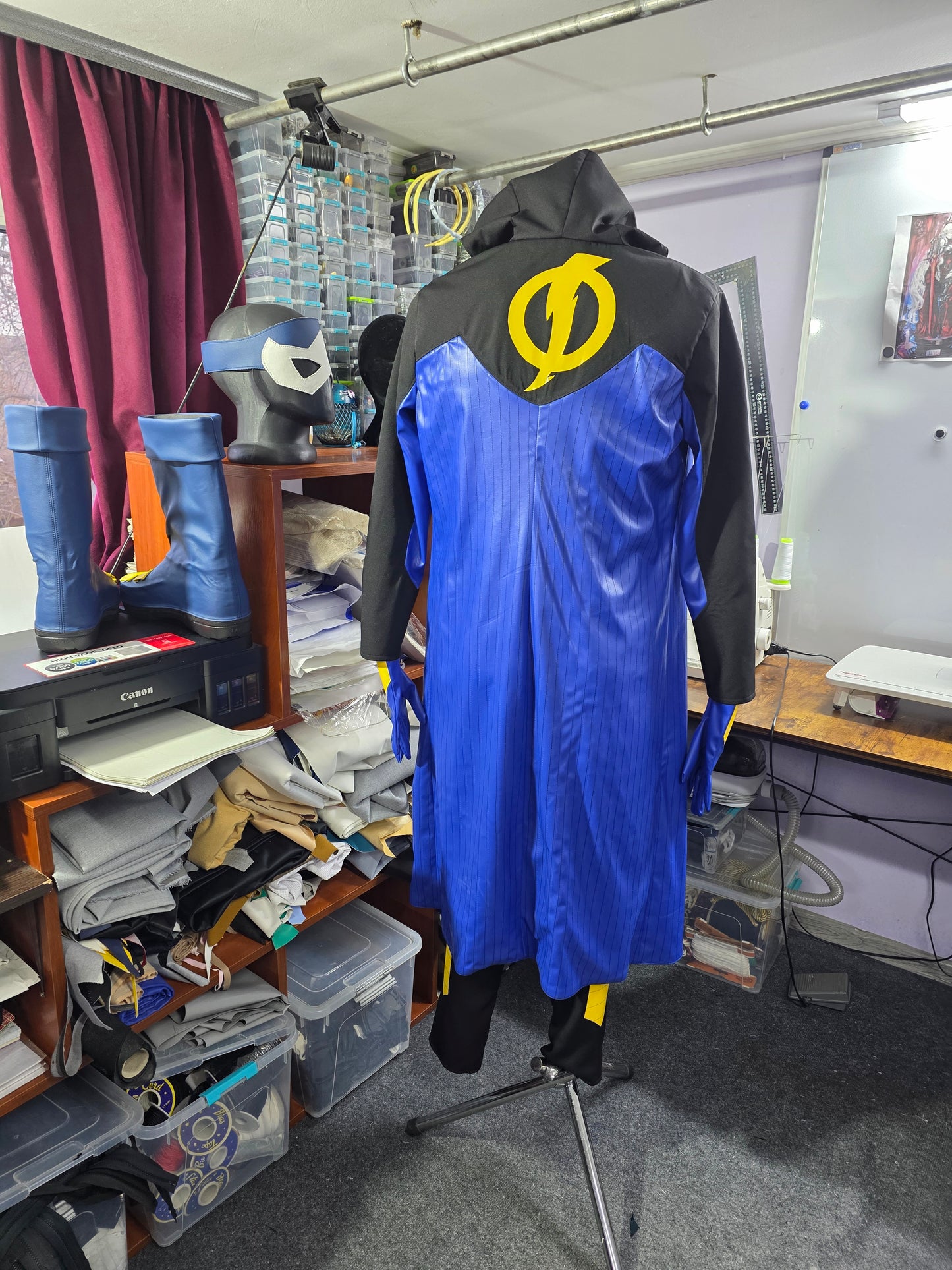 Static shock cosplay outfit / cosplay / comix cosplay / hand made cosplay / custom made cosplay