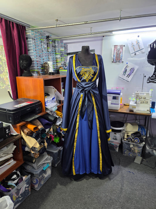 Jinshi from apothecary Diaries female version cosplay outfit (pre-order)