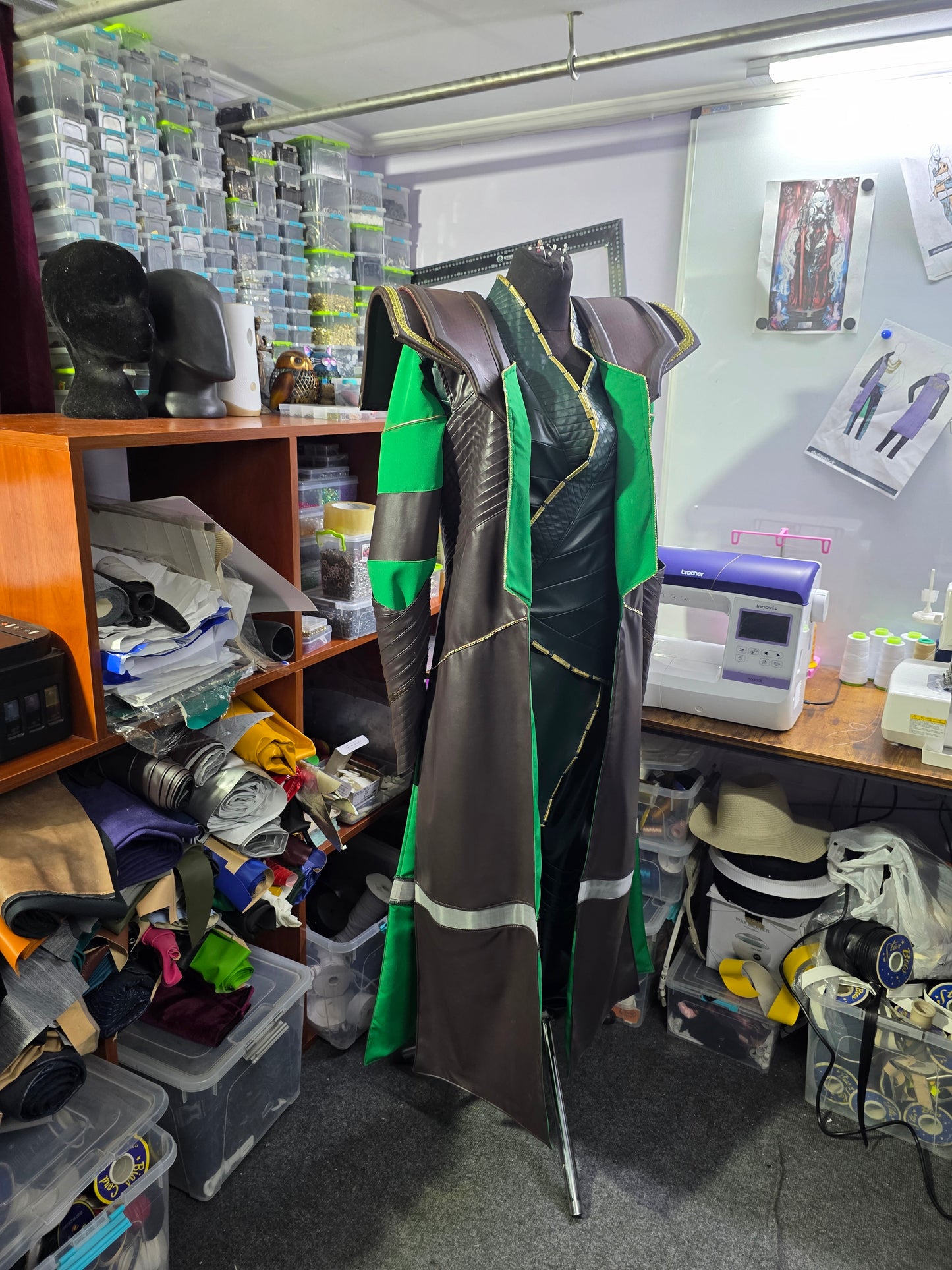 Loki from Thor Ragnarok cosplay outfit