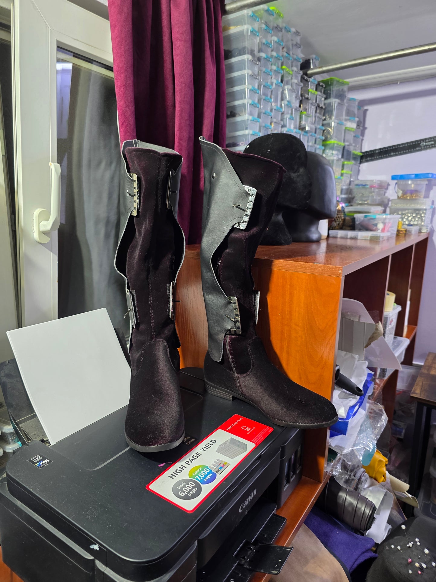 Loki from Thor Ragnarok cosplay outfit