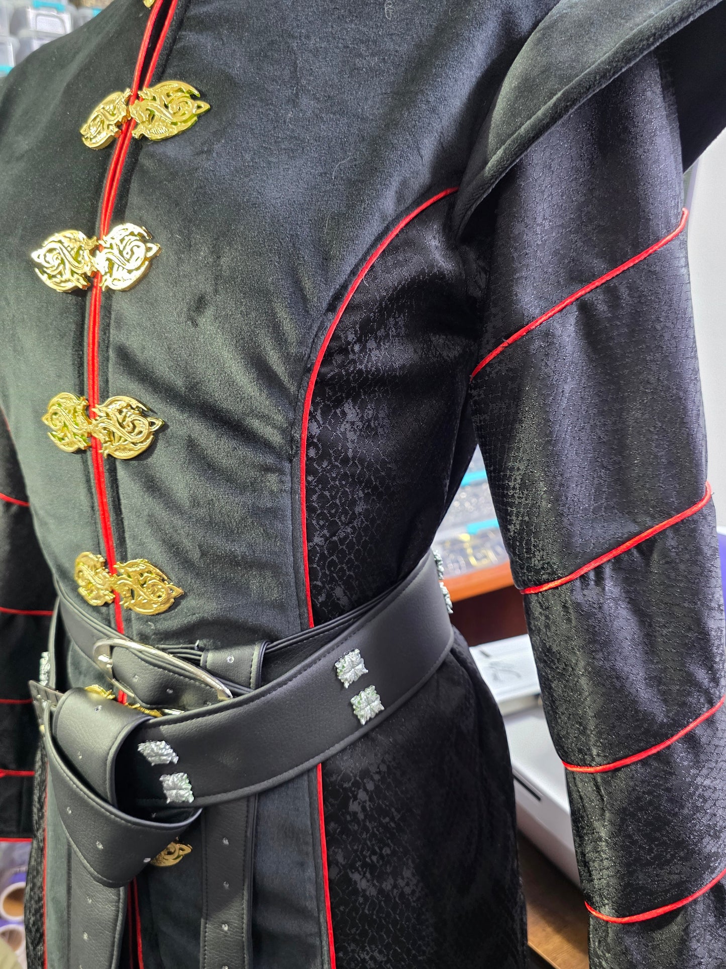 Daemon Targaryen cosplay