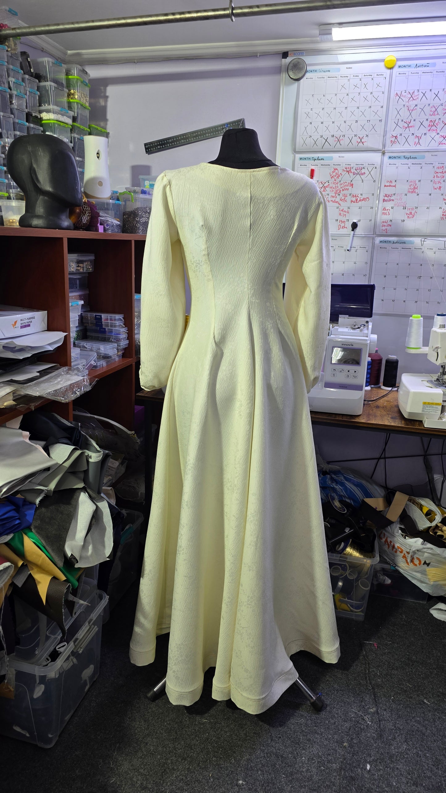 Helaena Targaryen nightgown cosplay
