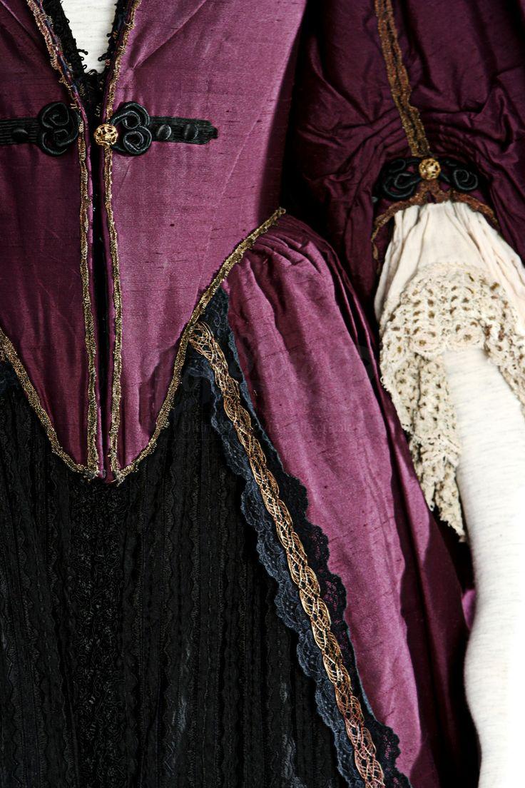 Elizabeth Swann Pirates of the Carribean cosplay dress (pre-order)