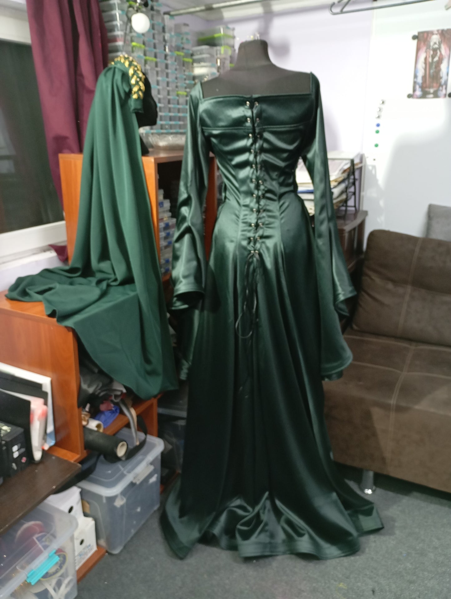 Alicent Hightower Costume – Medieval Queen Cosplay Gown from House of the Dragon