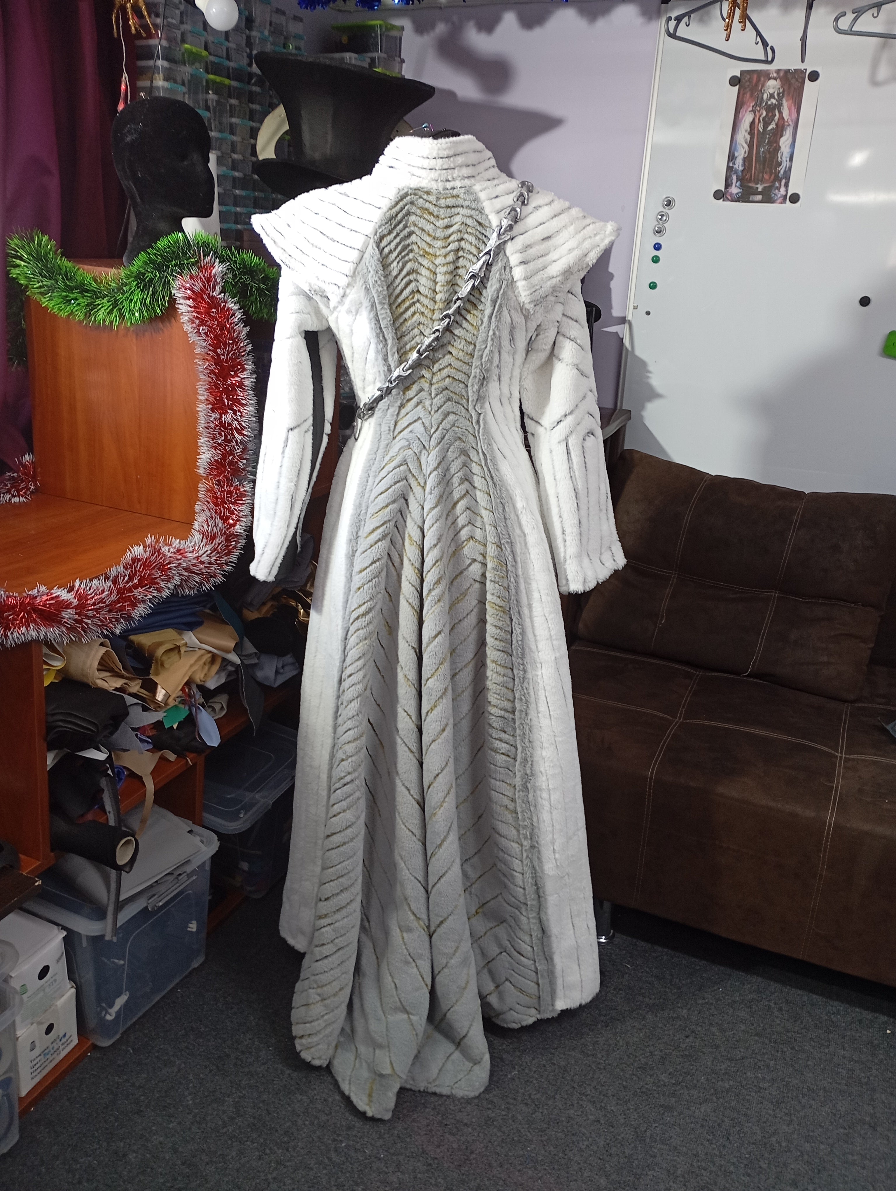 daenerys white dress Game of Thrones season 3. Targaryen (Emilia Clarke). dress. For some reason this is my favorite she's worn so far. The striking white in the middle of the dessert Daenerys Targaryen's dress and attention
