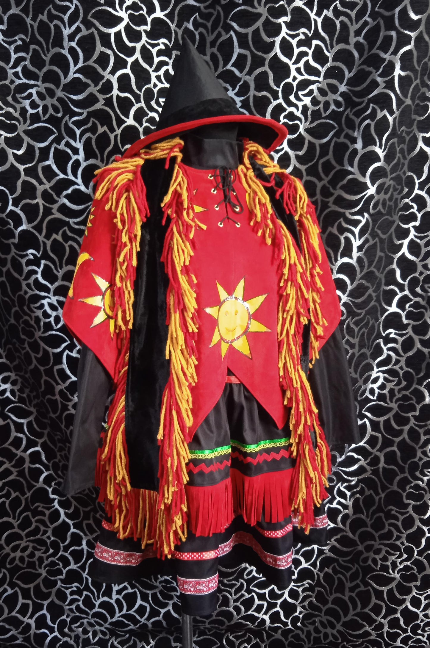 Hocus Pocus Dani Dennison cosplay outfit / cosplay dress / halloween outfit / handmade cosplay / movie cosplay / halloween dress