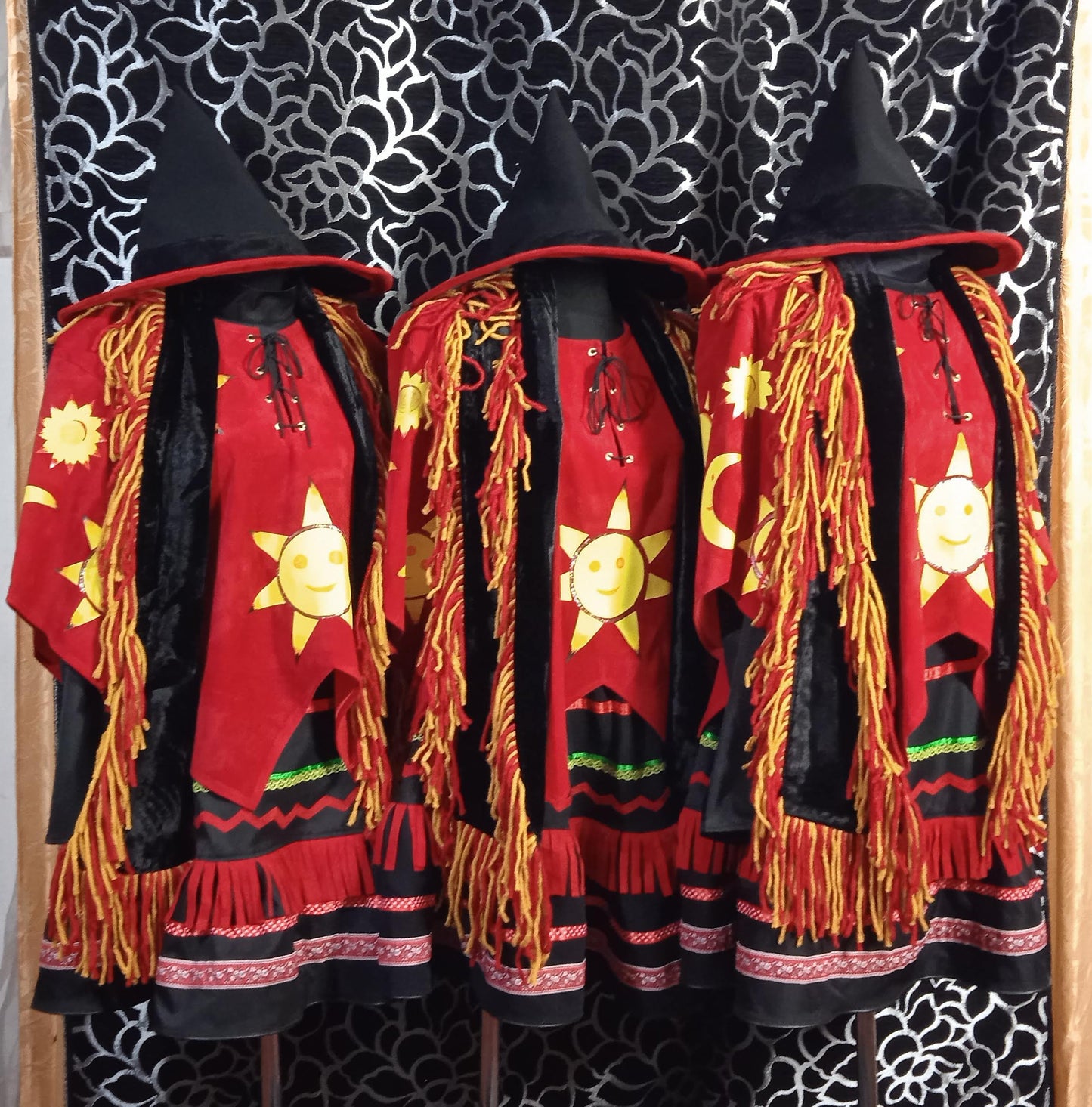 Hocus Pocus Dani Dennison cosplay outfit / cosplay dress / halloween outfit / handmade cosplay / movie cosplay / halloween dress