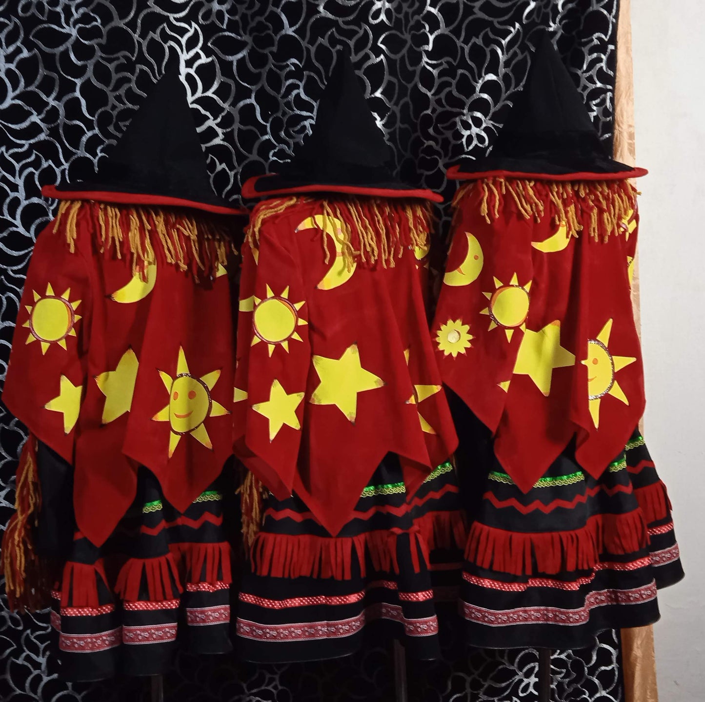 Hocus Pocus Dani Dennison cosplay outfit / cosplay dress / halloween outfit / handmade cosplay / movie cosplay / halloween dress