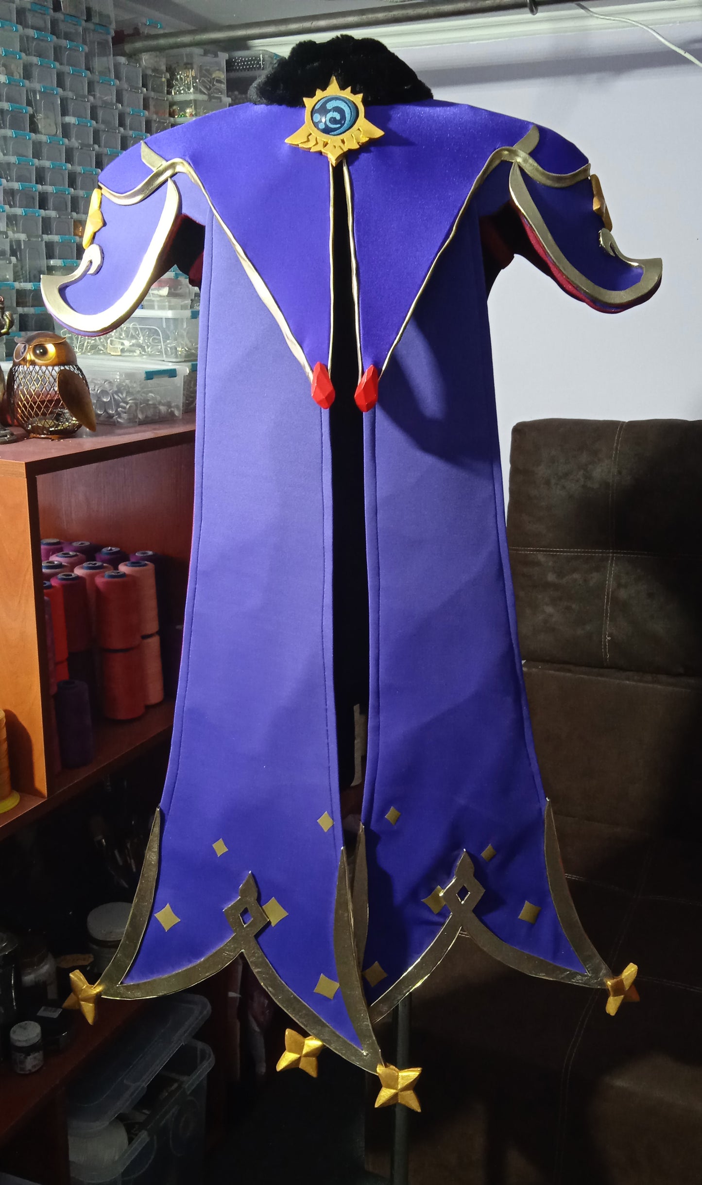 Mona Megistus cosplay outfit