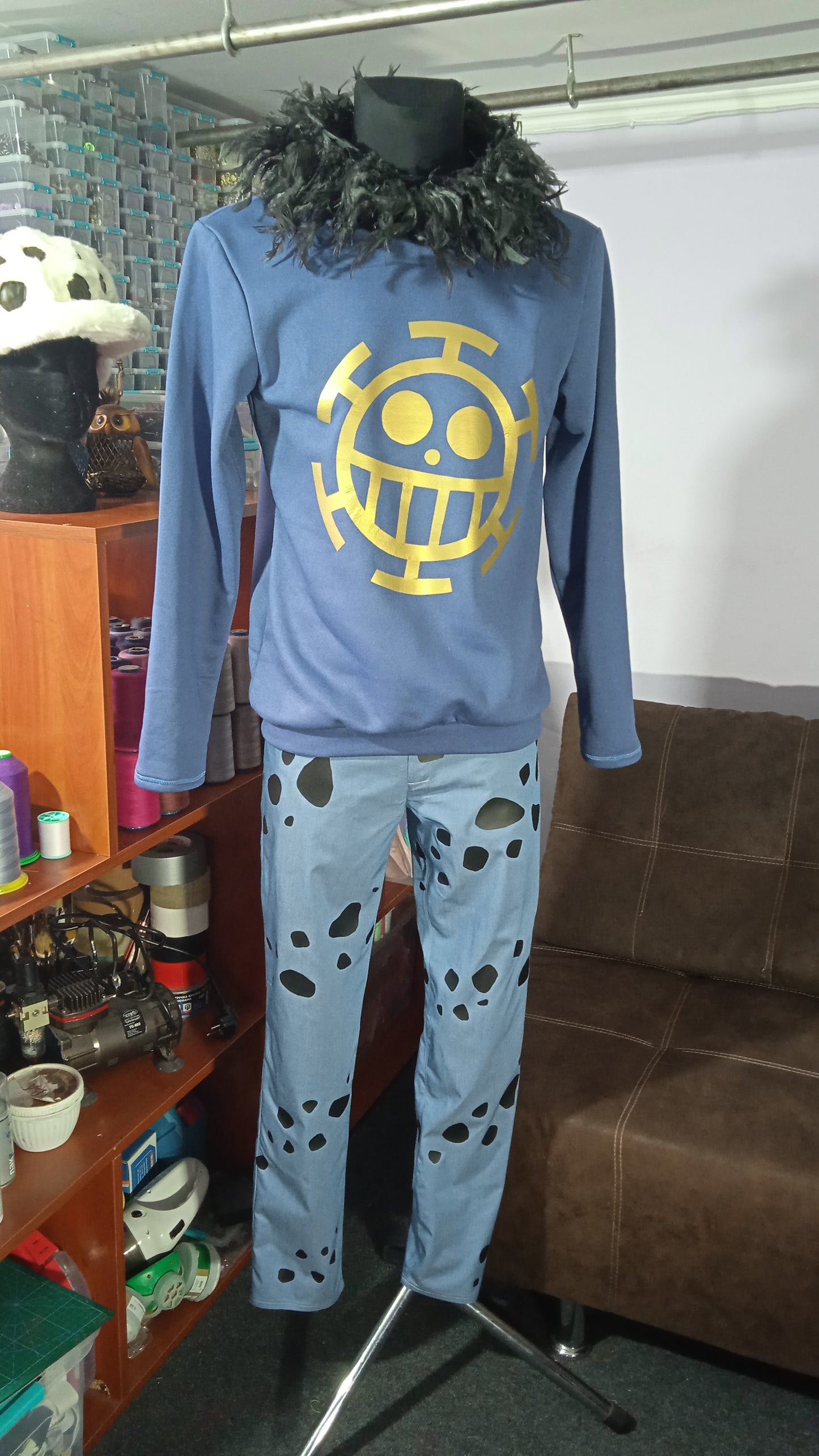 Trafalgar Law cosplay outfit fur version