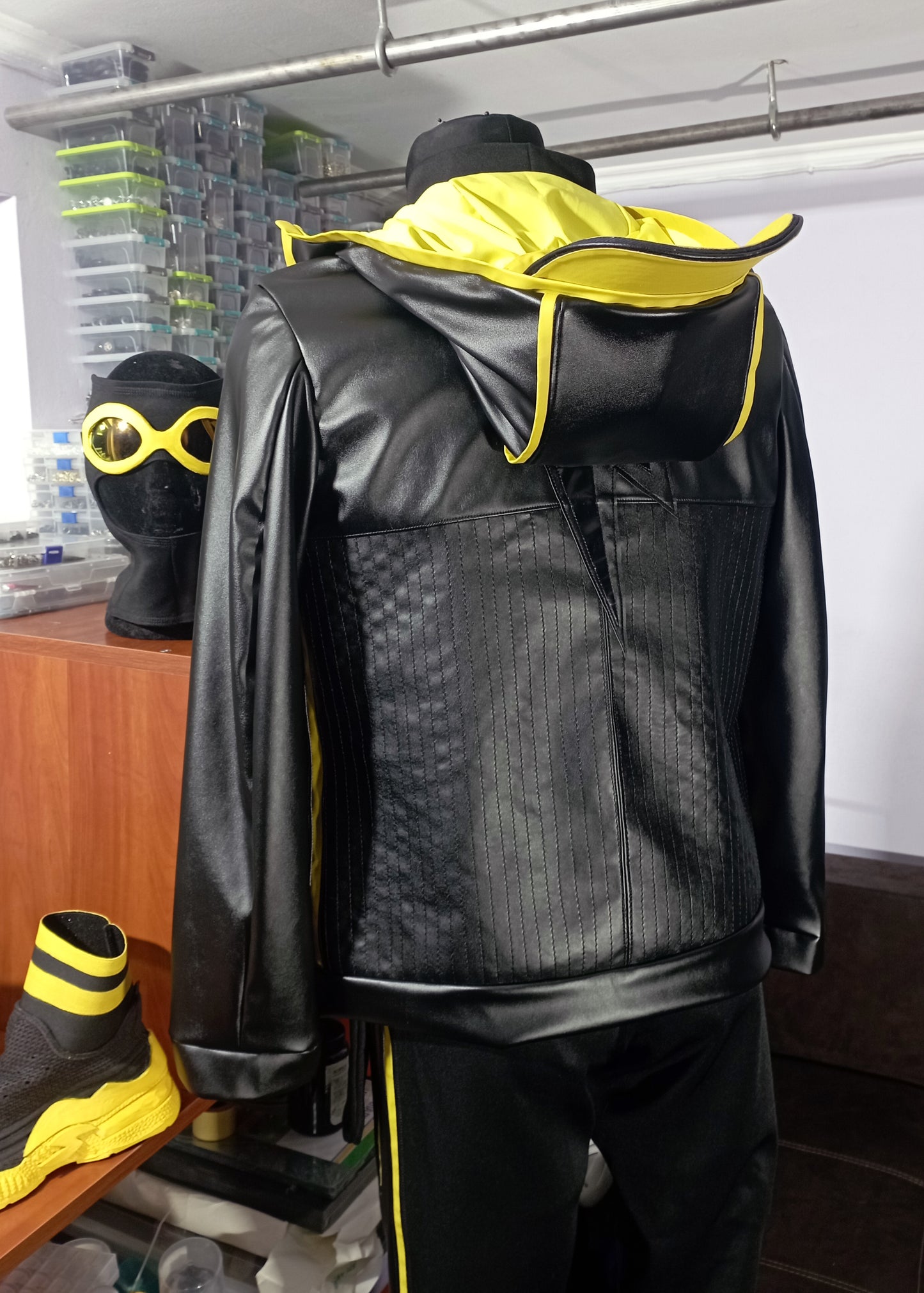 Static shock cosplay outfit / cosplay / comix cosplay / hand made cosplay / custom made cosplay