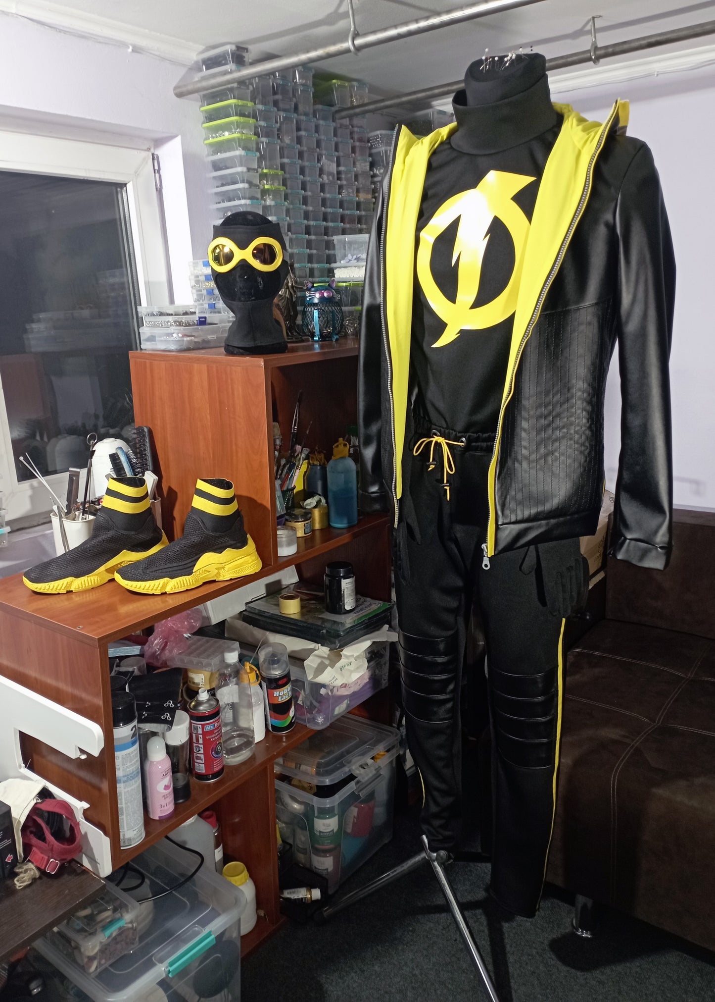 Static shock cosplay outfit / cosplay / comix cosplay / hand made cosplay / custom made cosplay