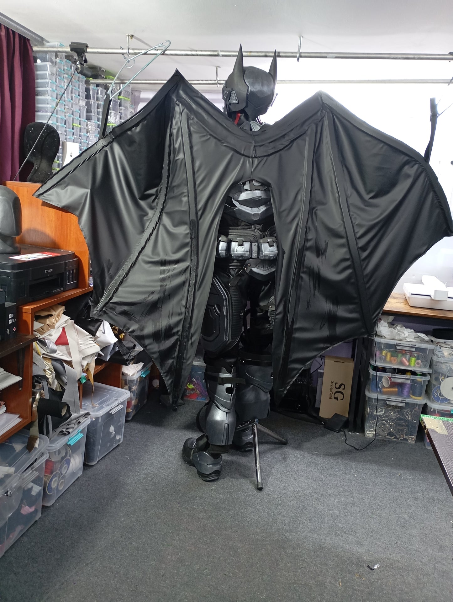 Batman Beyond (Arkham Knight) custom cosplay