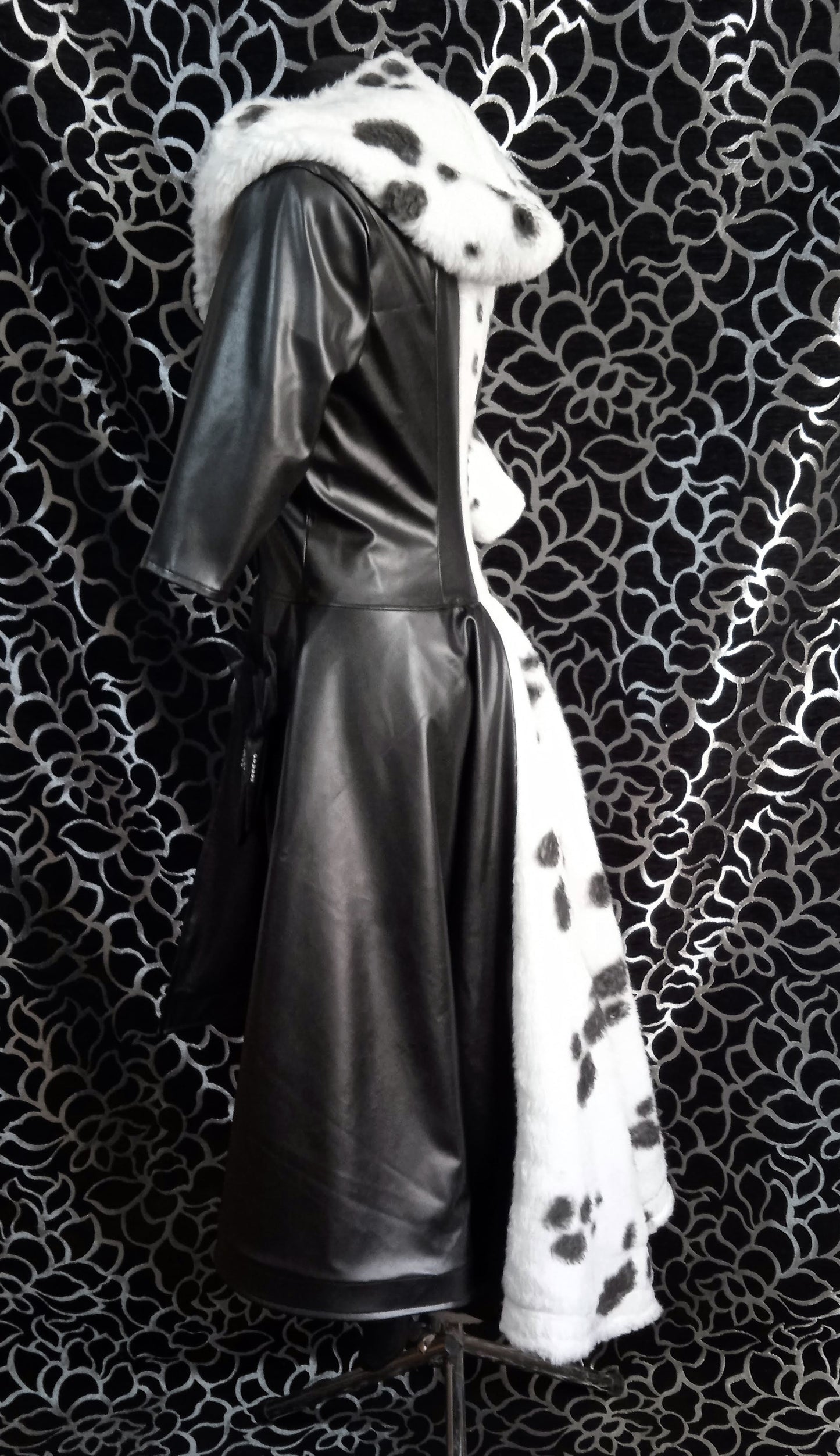 Cruella dalmatian outfit