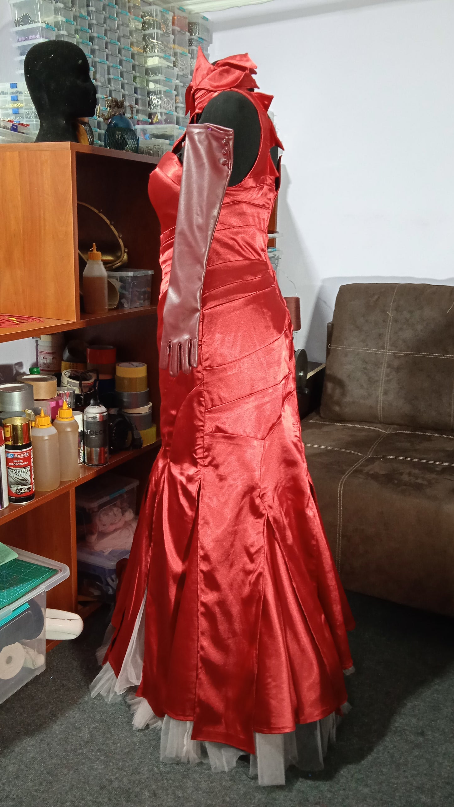 Cosplay Cruella de Vil outfits / Emma Stone / red dress / evening dress / red evening dress