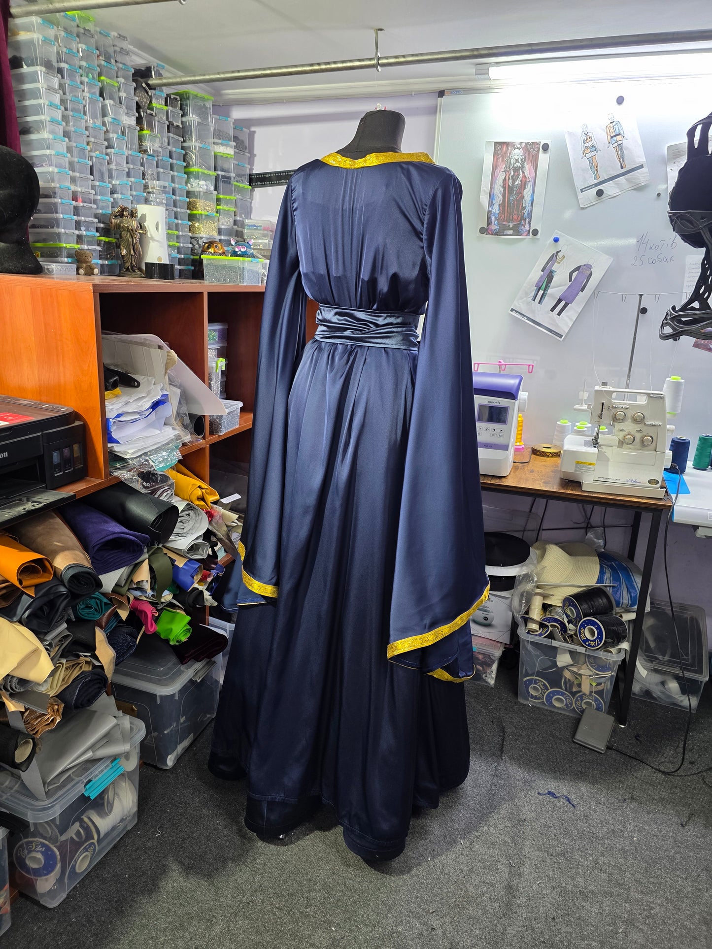 Jinshi from apothecary Diaries female version cosplay outfit (pre-order)