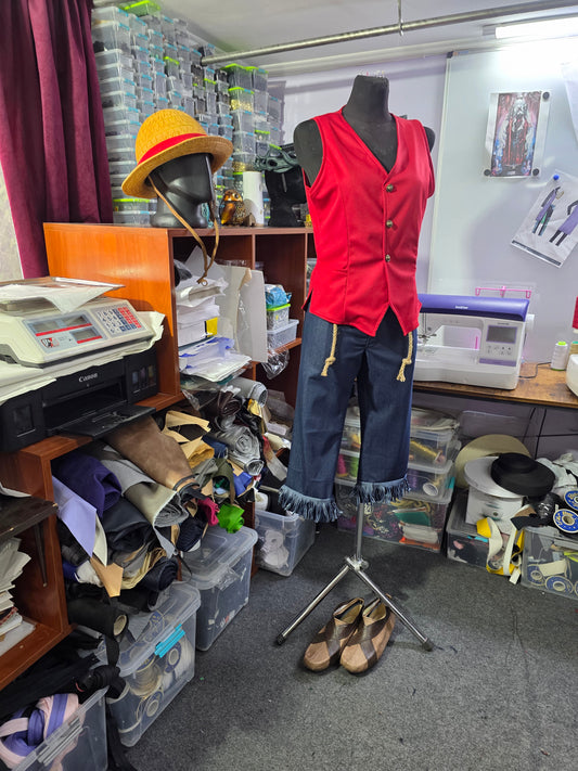 Monkey D. Luffy cosplay outfit