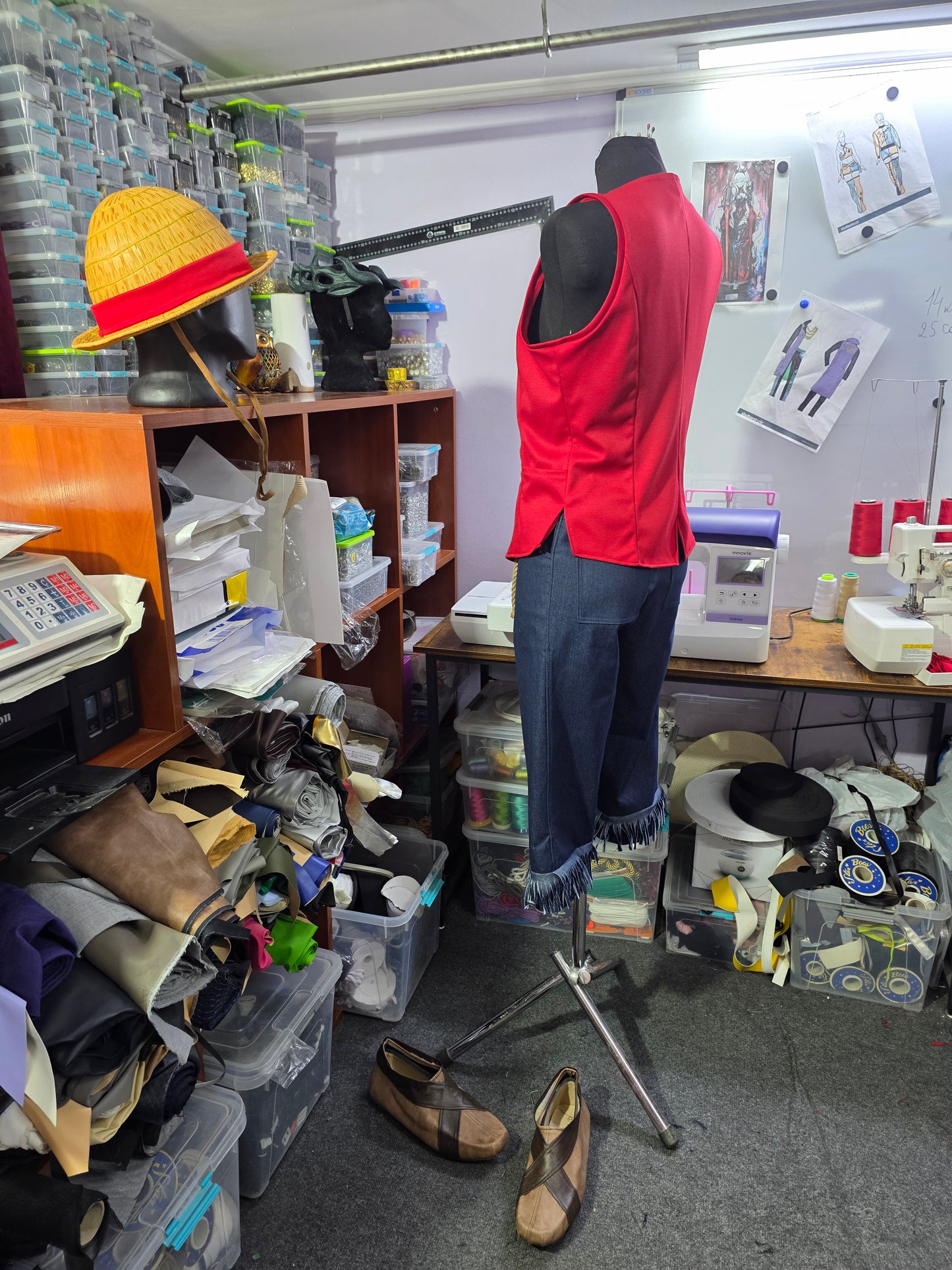 Monkey D. Luffy cosplay outfit