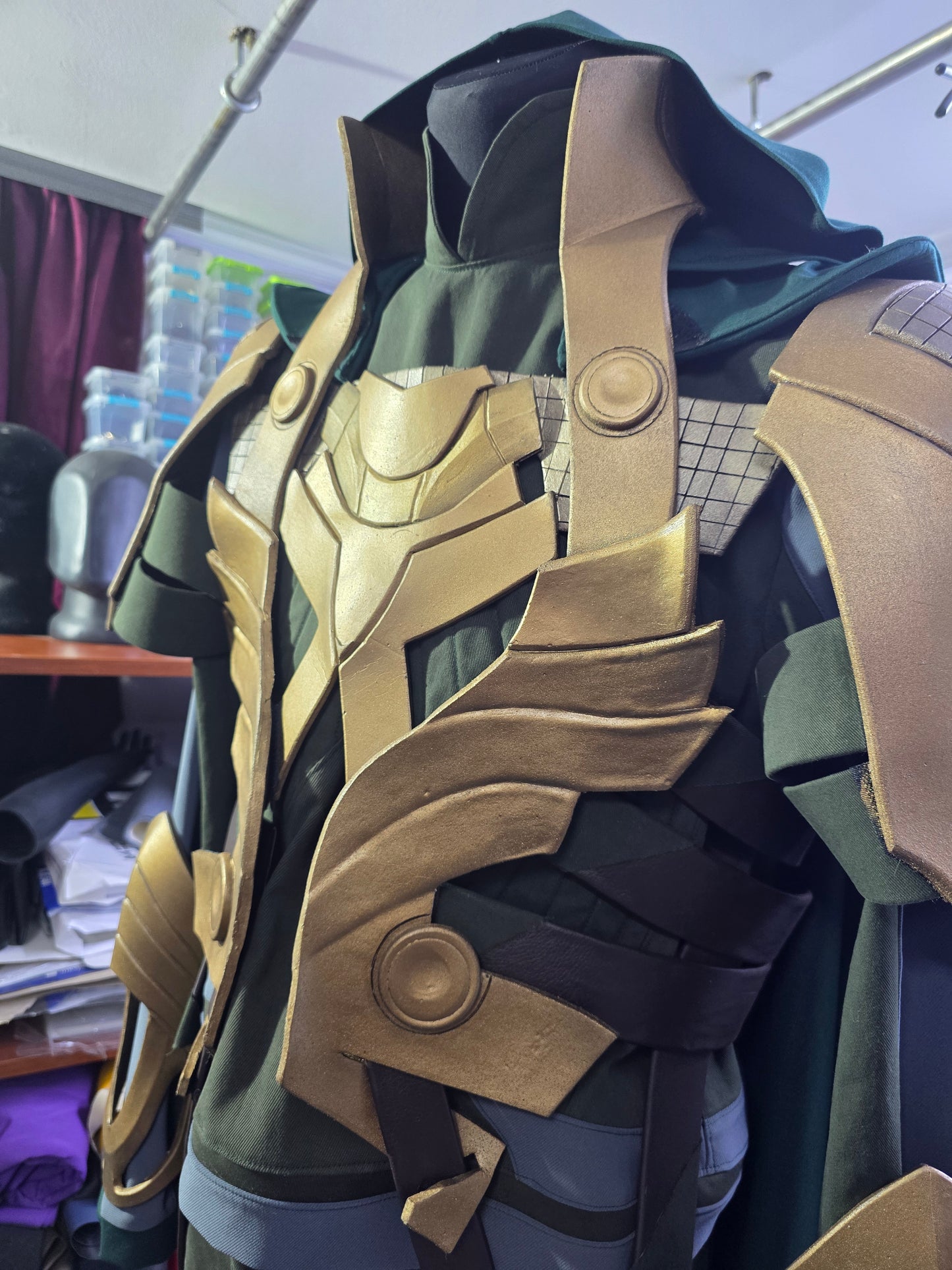 King Loki from 2021 MCU cosplay outfit