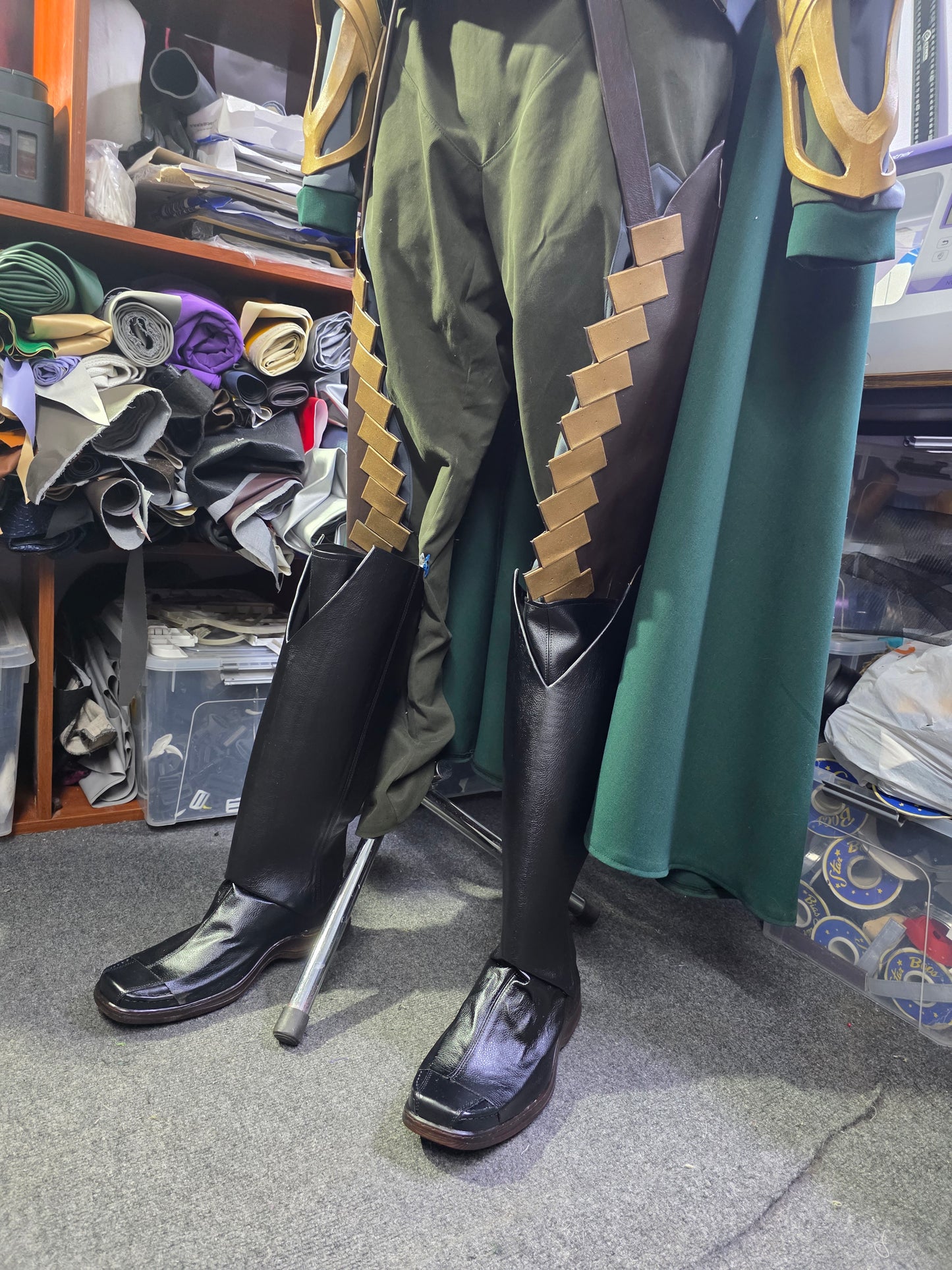 King Loki from 2021 MCU cosplay outfit