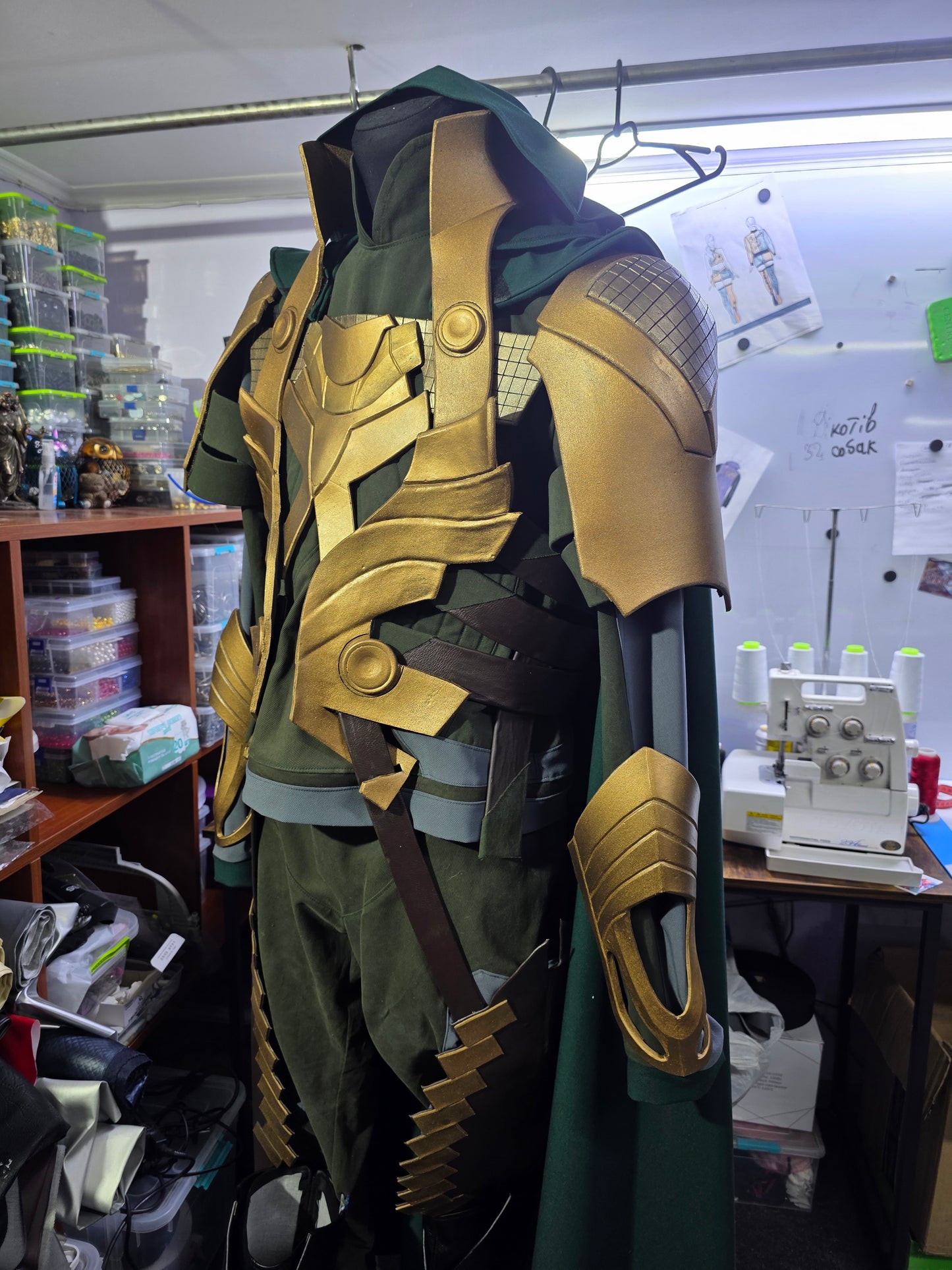 King Loki from 2021 MCU cosplay outfit