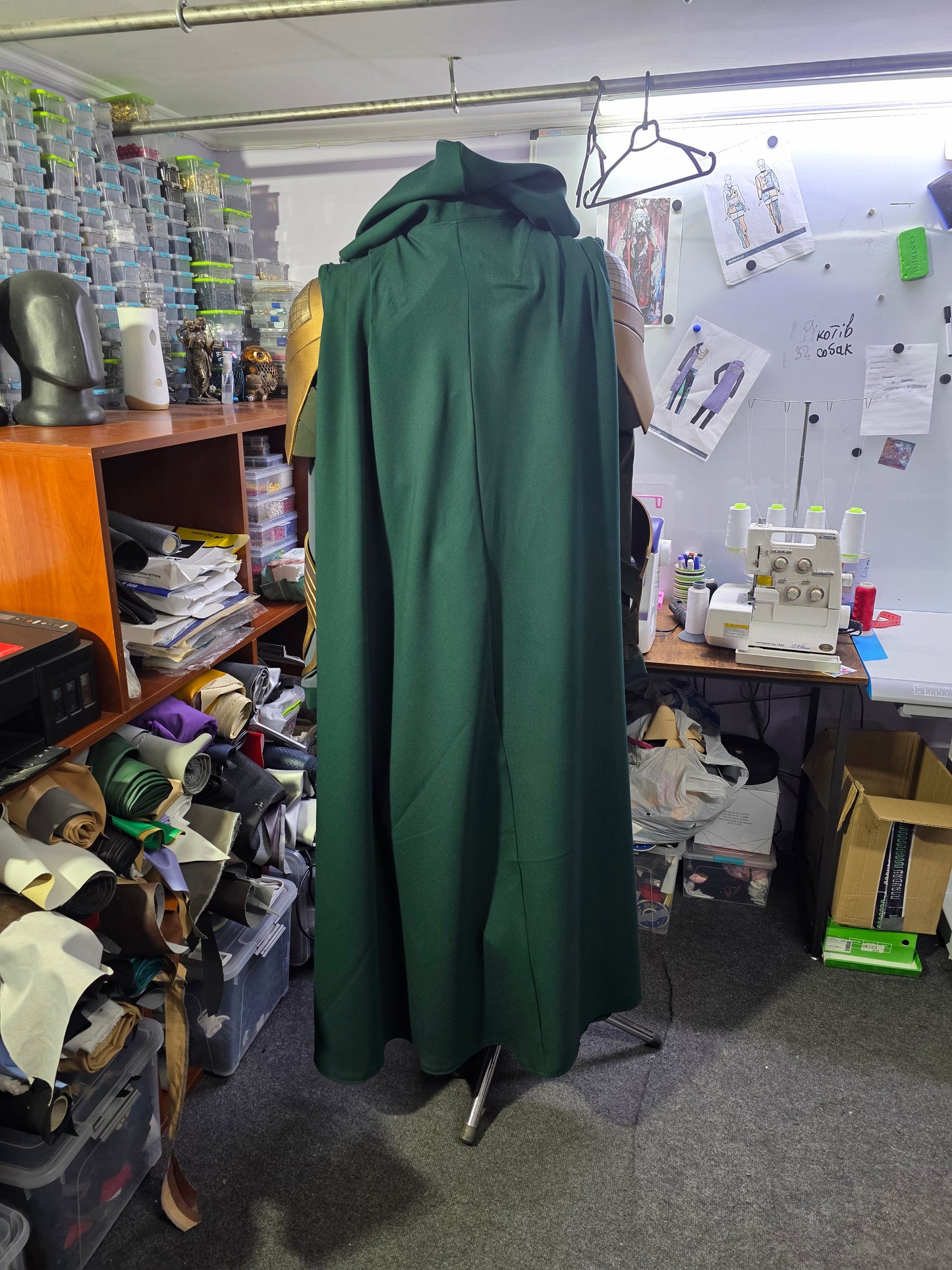 King Loki from 2021 MCU cosplay outfit