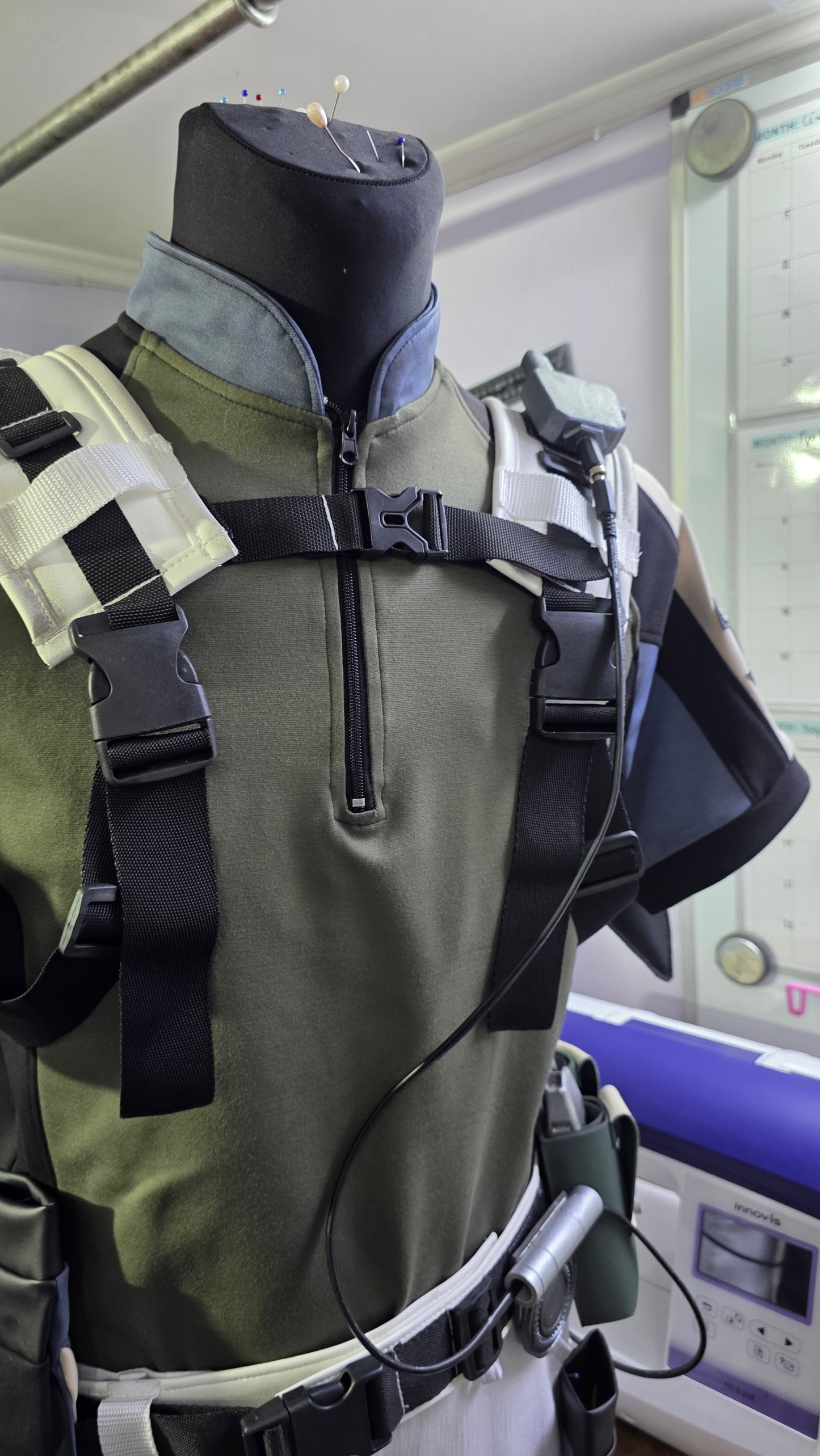 Chris redfield from resident evil 5 cosplay outfit