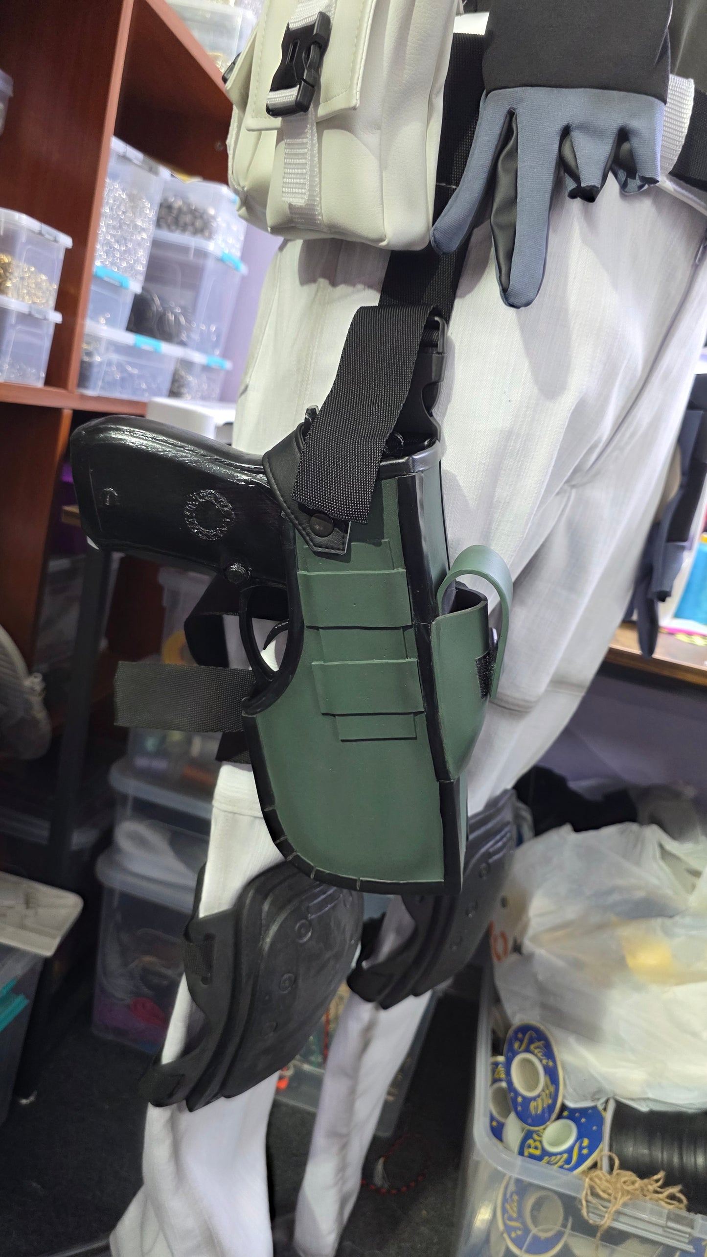 Chris redfield from resident evil 5 cosplay outfit
