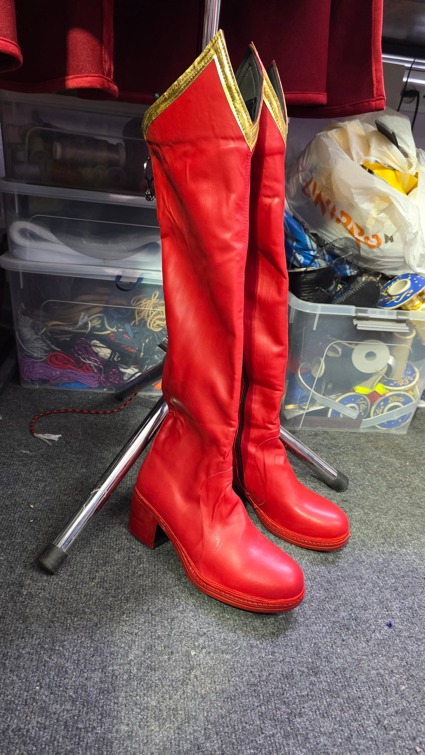 Supergirl 2025 suit custom cosplay