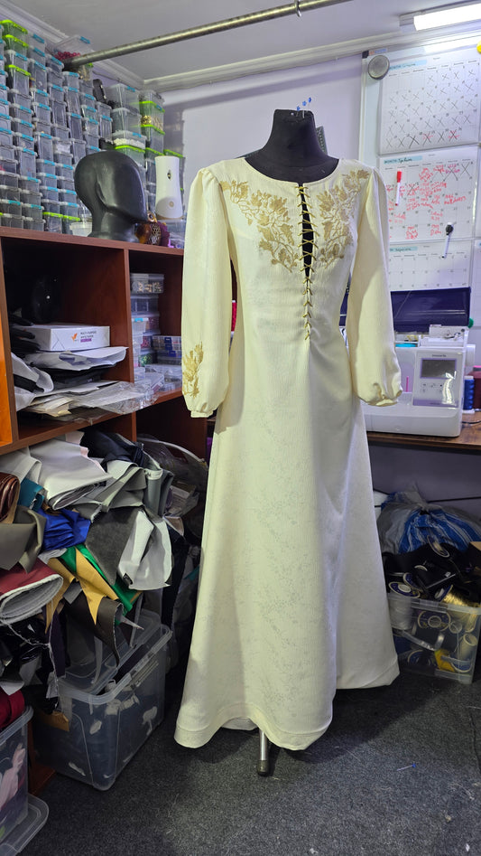 Helaena Targaryen nightgown cosplay
