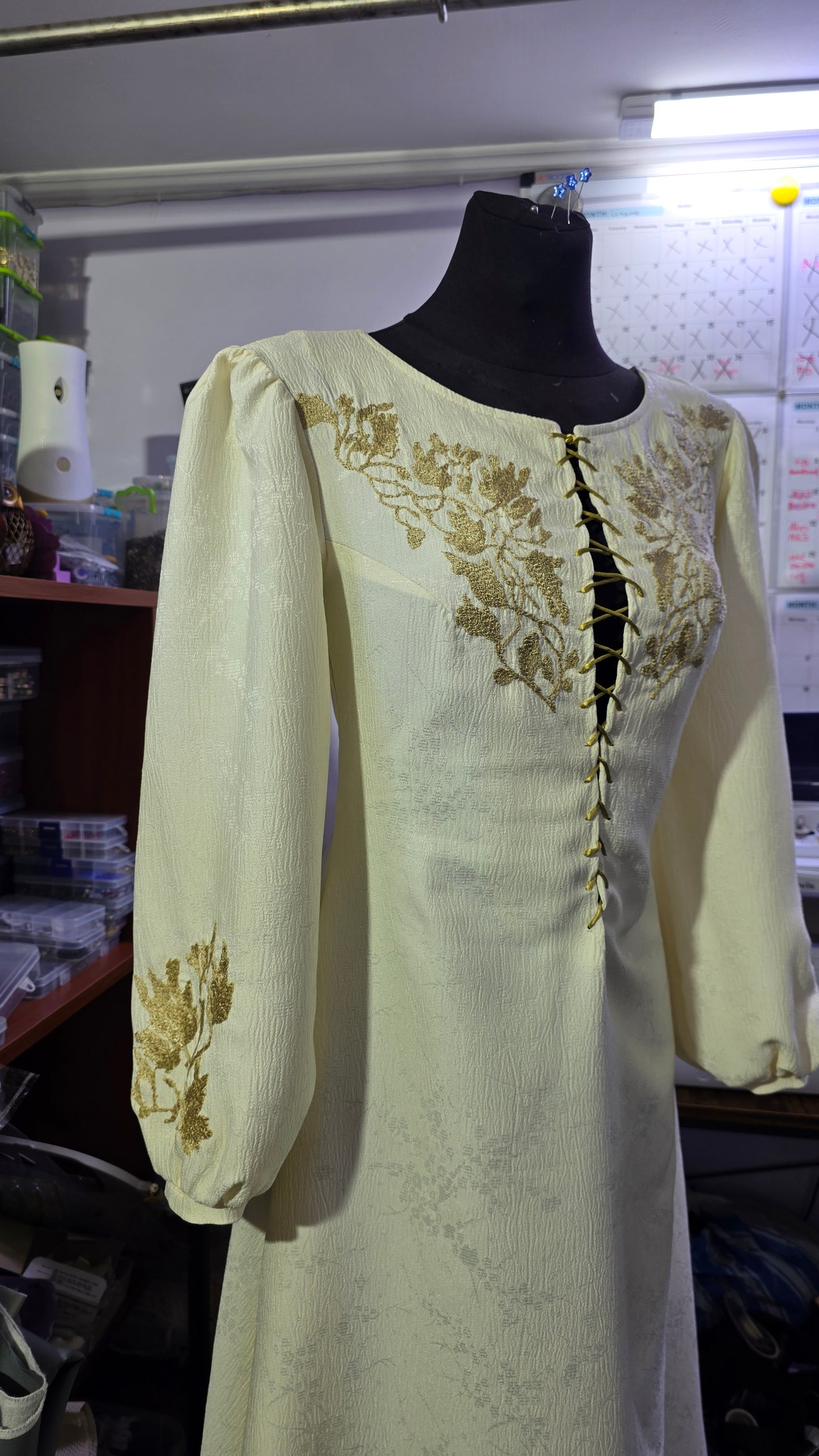 Helaena Targaryen nightgown cosplay