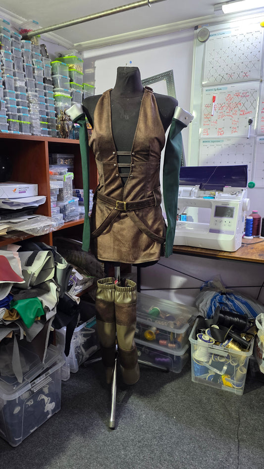 Aela the Huntress — Handcrafted Skyrim Cosplay Set