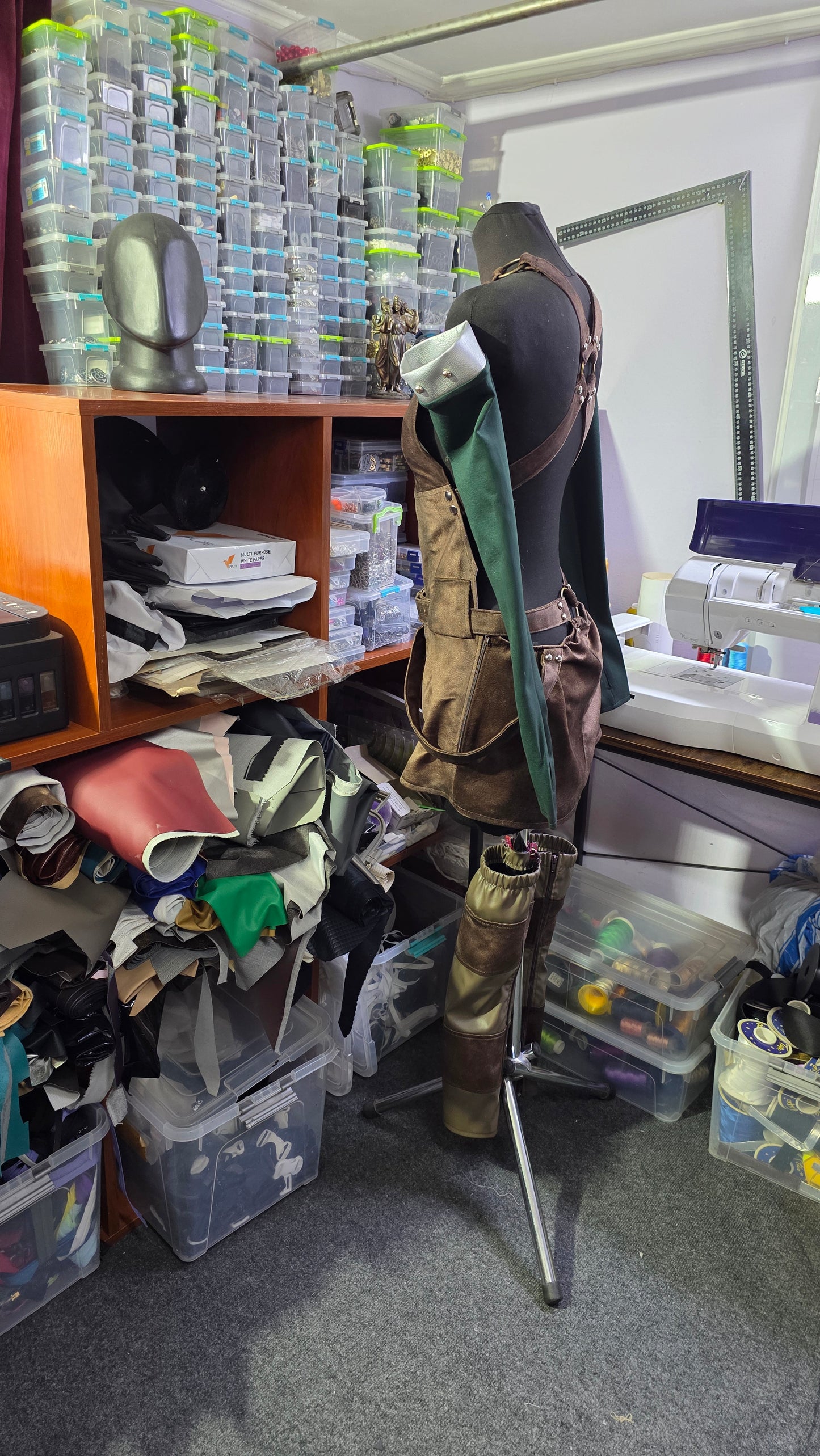 Aela the Huntress — Handcrafted Skyrim Cosplay Set