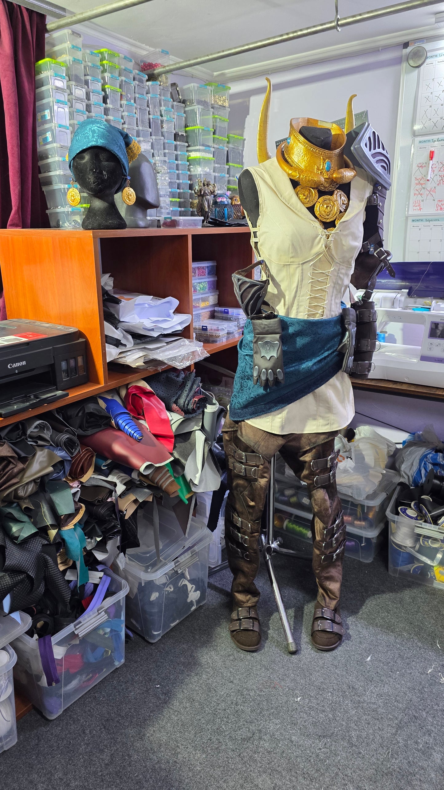 Isabela (Dragon Age 2) cosplay outfit  (pre order)