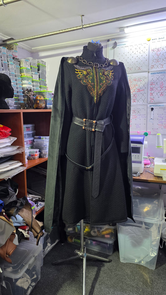Aegon Targaryen cosplay