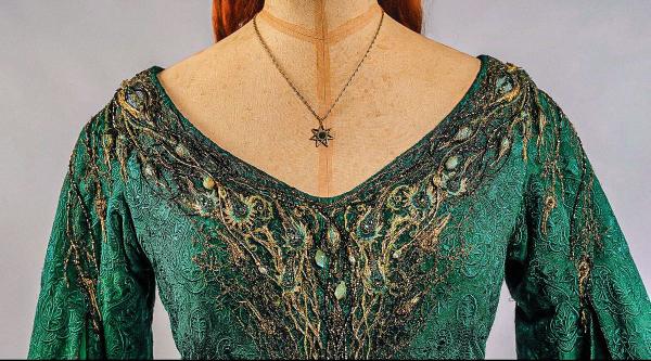 Alicent Hightower Cosplay Outfit – Fantasy Royal Dress, Custom Made (pre-order)