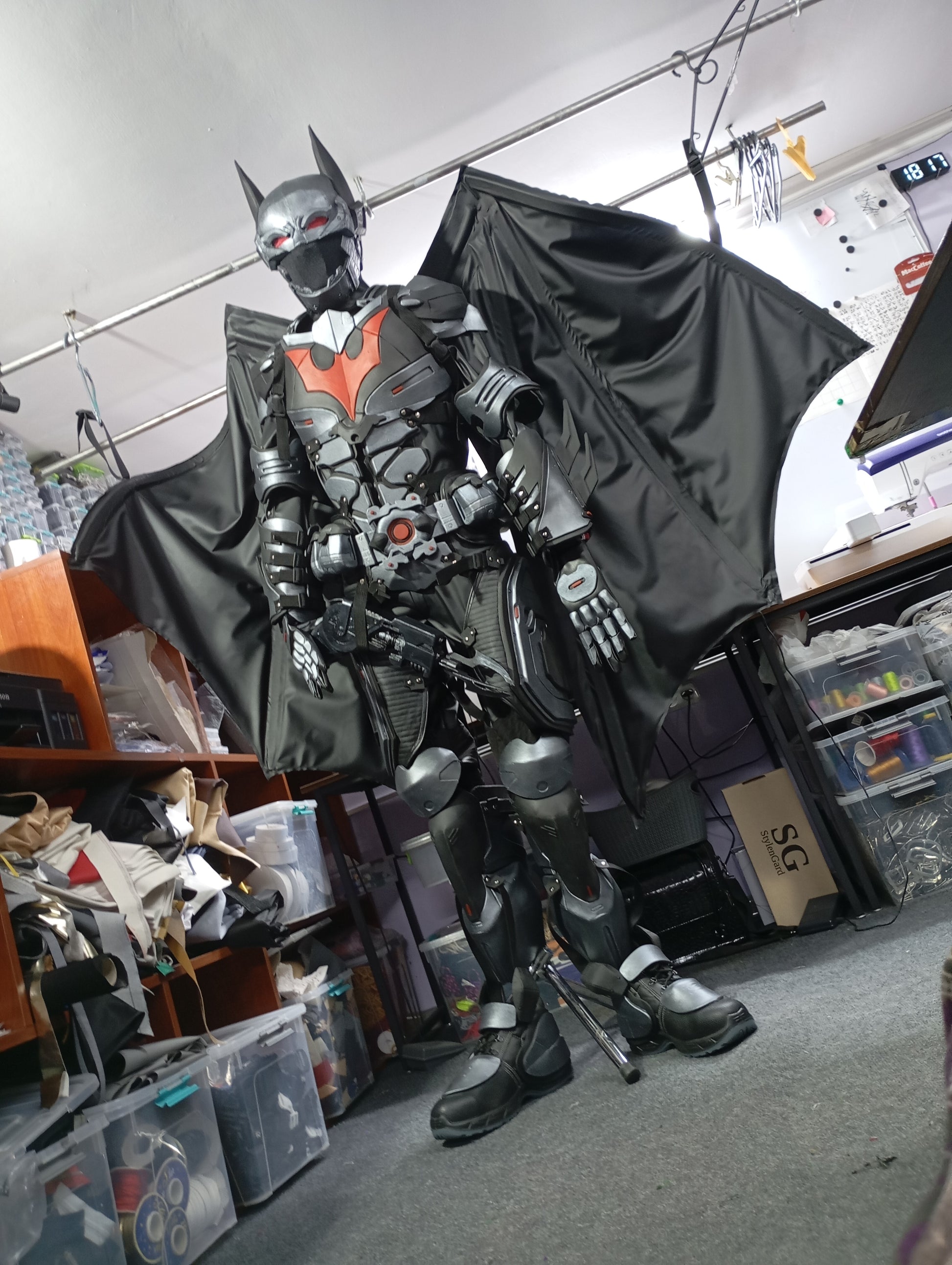 batman beyond cosplay on a motorcycle helmet Batman Beyond (Arkham Knight) custom cosplay – GNG Cosplay